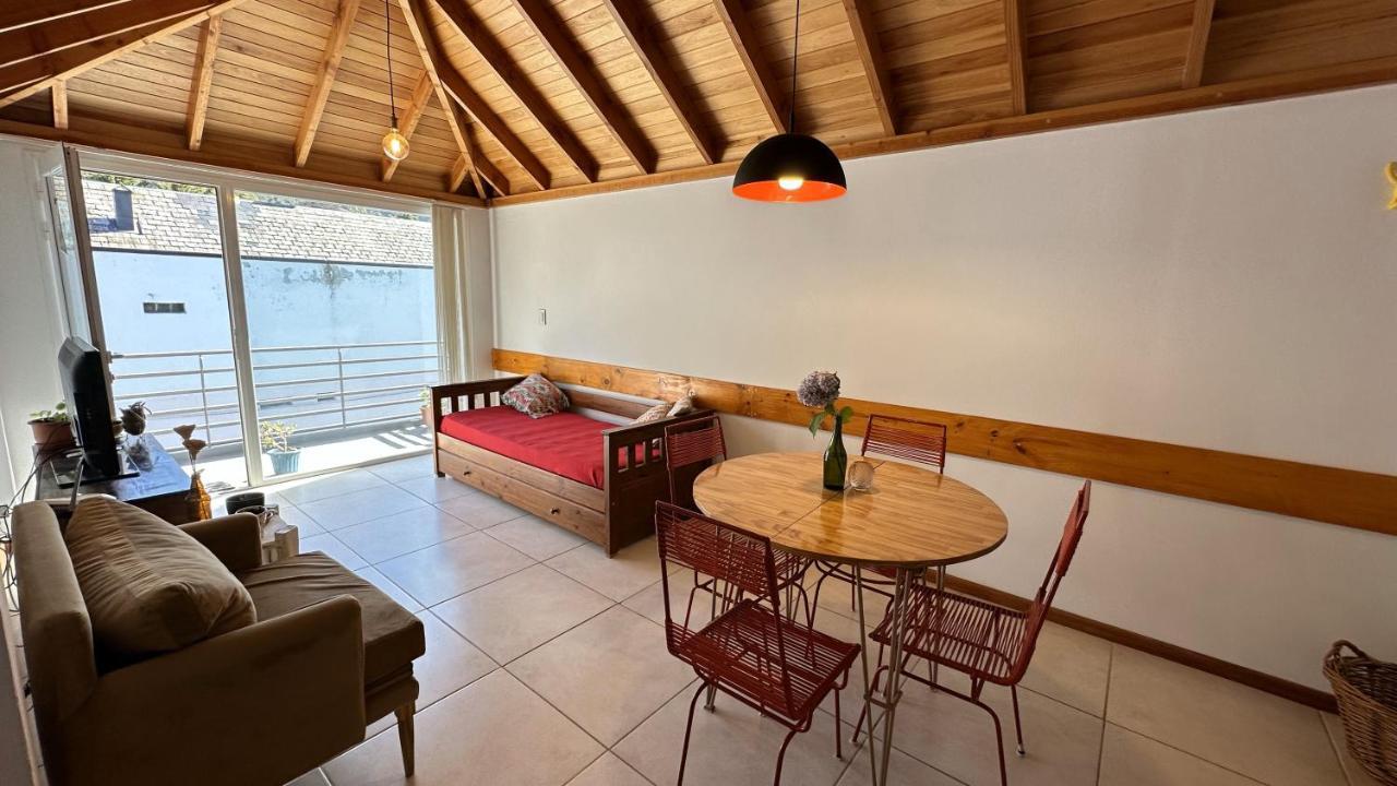 Hermoso Departamento En El Centro De Sma Con Balcon. 4/2 Apartment